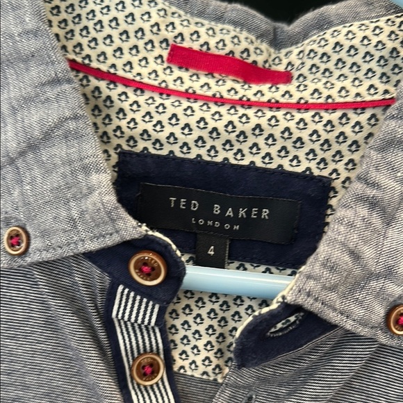 Ted Baker Casual Blue and Gray Button Down Shirt with Stylish Collar - Picture 2 of 4